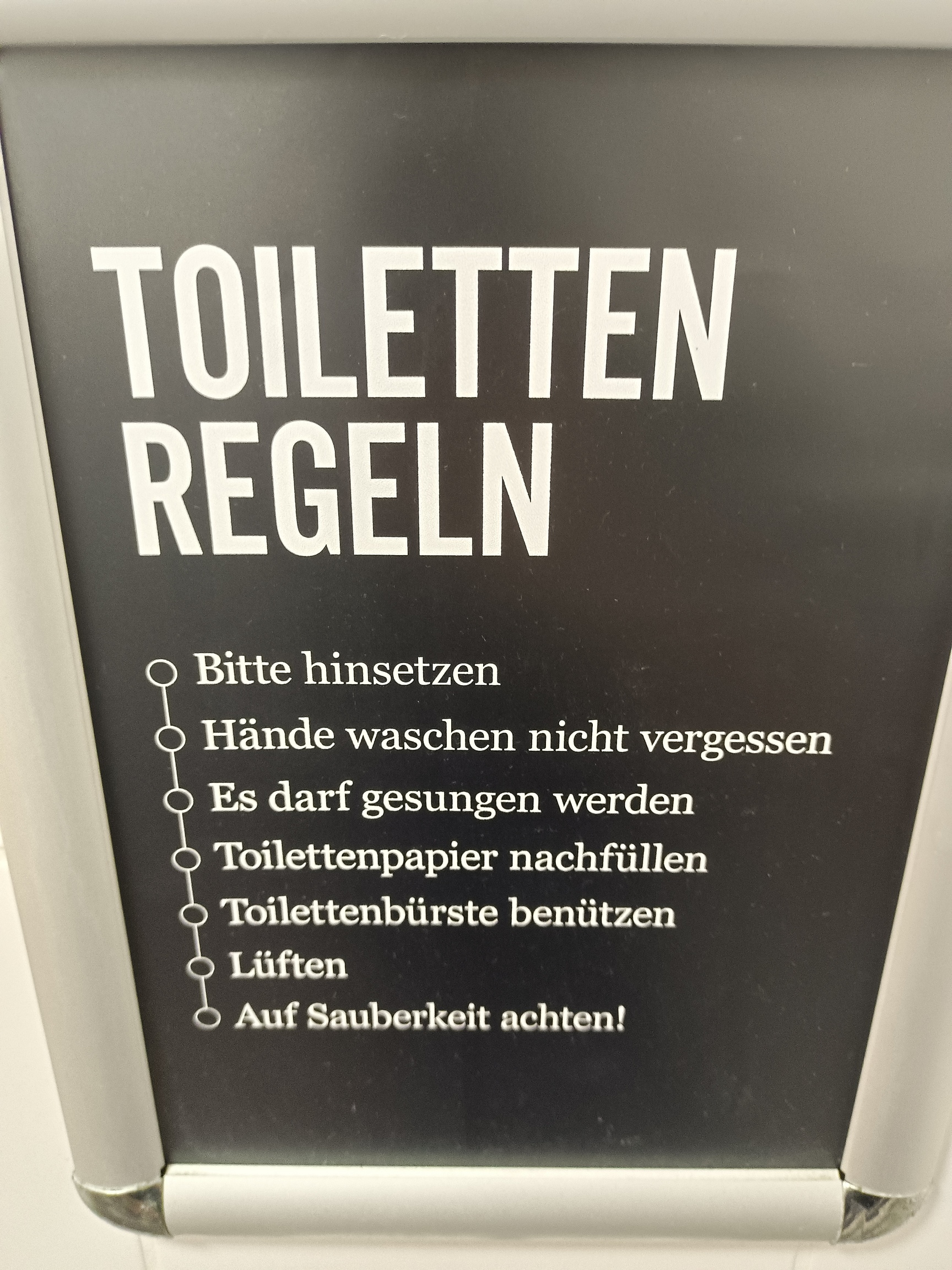 Toilette sign