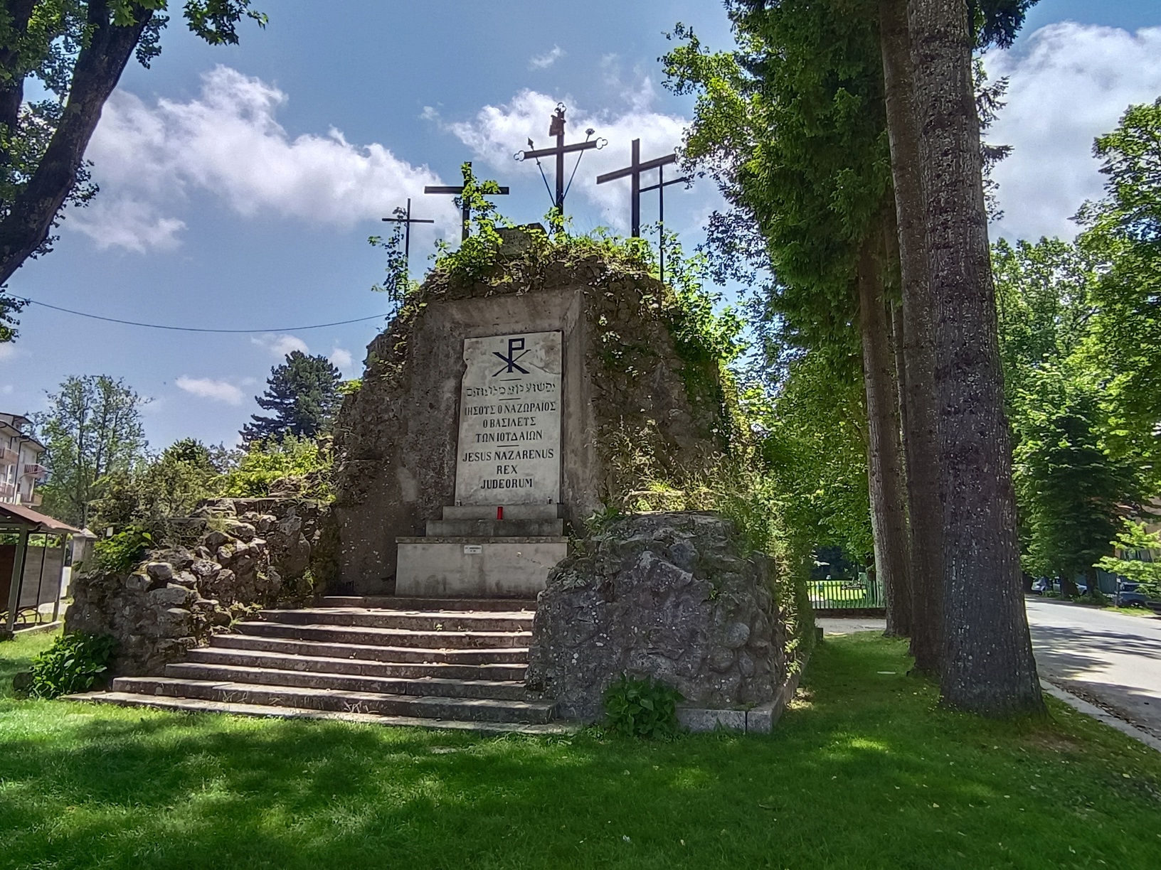 Monument of religions